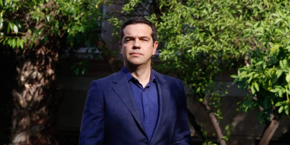 Handelsblatt: Ο Τσίπρας εκμεταλλεύεται το Σκοπιανό για να αναδιαμορφώσει το πολιτικό σκηνικό